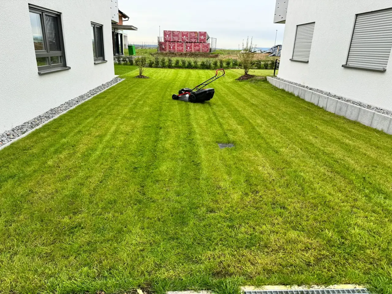 Beispielbild: Rasenmähen